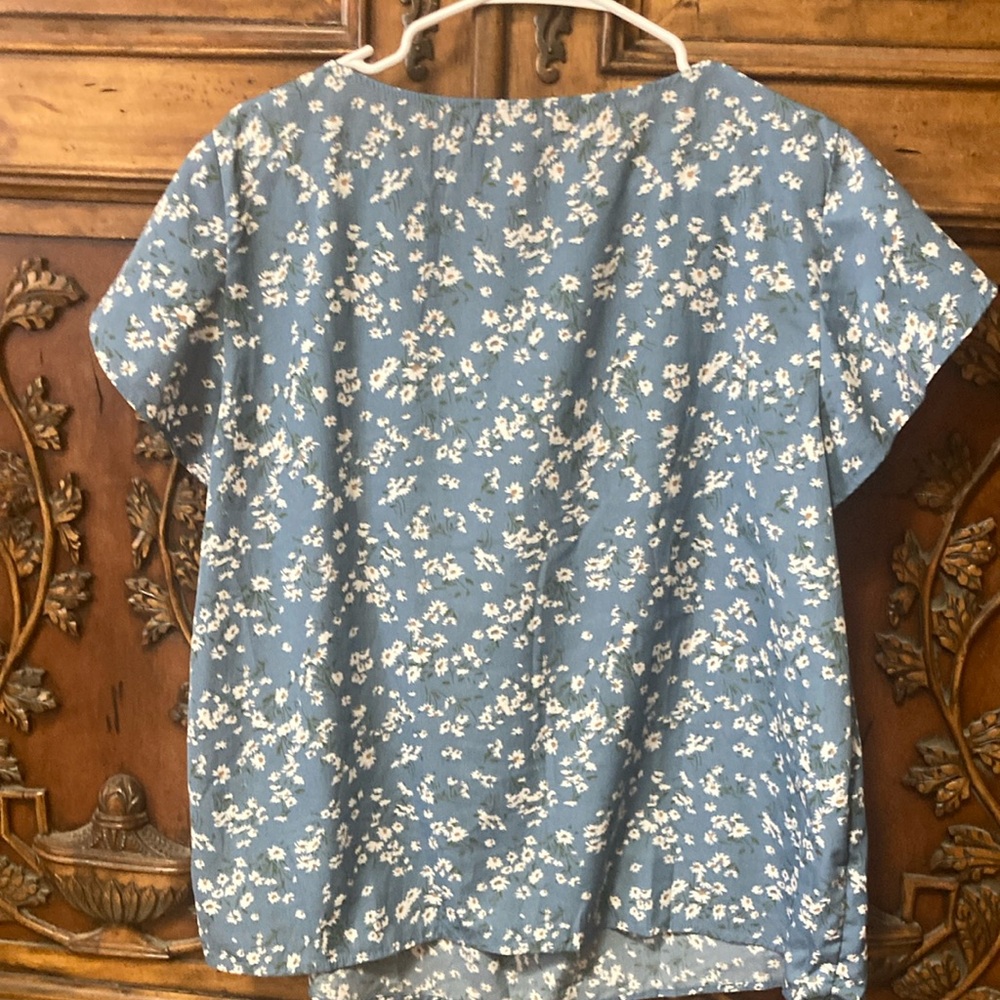 Floral Romantic Blue Cap Sleeve Pleated Blouse Size 1XL Cottagecore - Picture 3 of 3